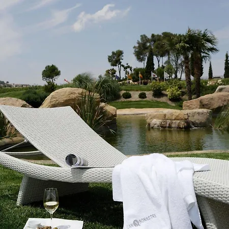 Resort Bonastre Wine Resort, The Originals Relais Masquefa